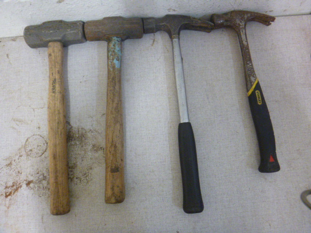 lot 271 image: 4 Hammers
