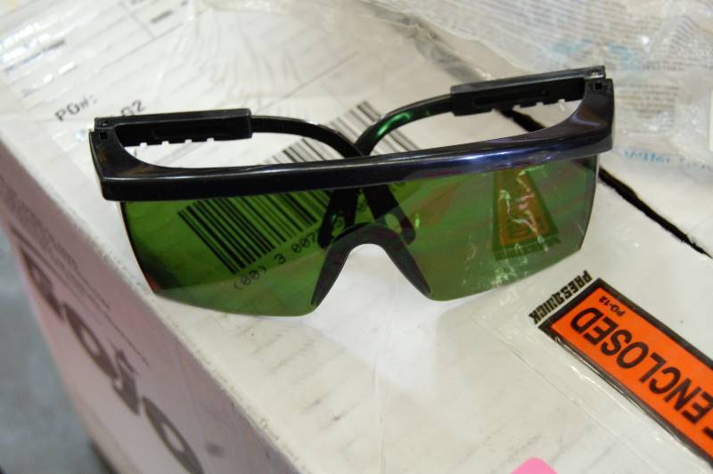 lot 15 image: Safety Glasses-30 pair
