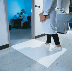 lot 1 image: 3M Clean-Walk Mats
