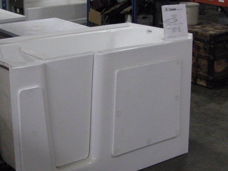 NuCore Walk-In Soaking Tub
