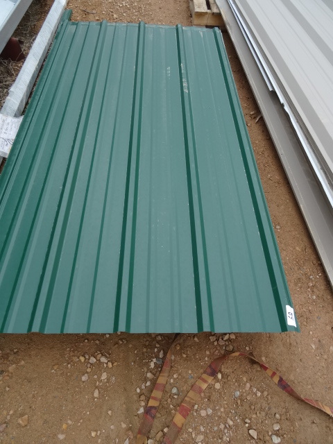 39 x 72 sheets of steel roofing sid...