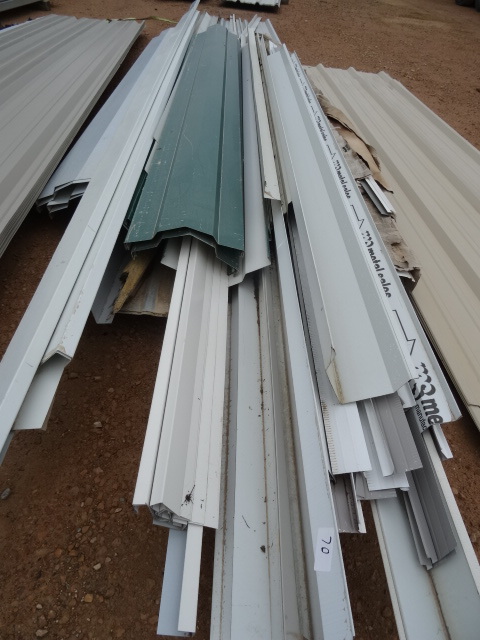 Large lot of misc building trim. Ro...