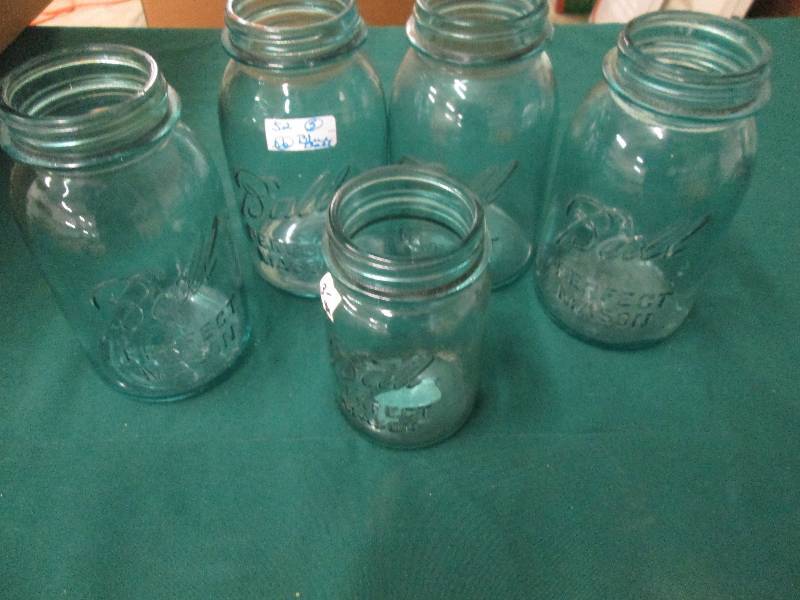 Lot of 5 Vintage Ball Blue Mason Ja...