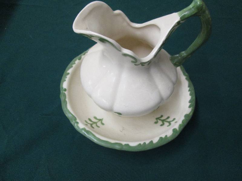 Smaller Pitcher & Basin Set( 10 inc...