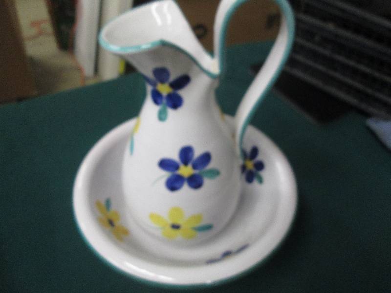 Pitcher & Basin Set...