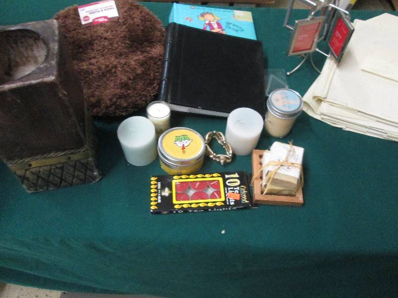 Mixed Lot Seat Cover, Hanging Shoe...