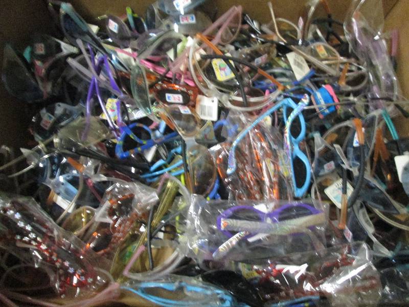 Huge Lot of New Kids Sun Glasses...