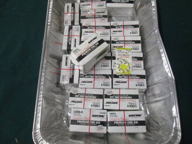 20 Boxes of 10pks of 8 Ray O Vac Si...