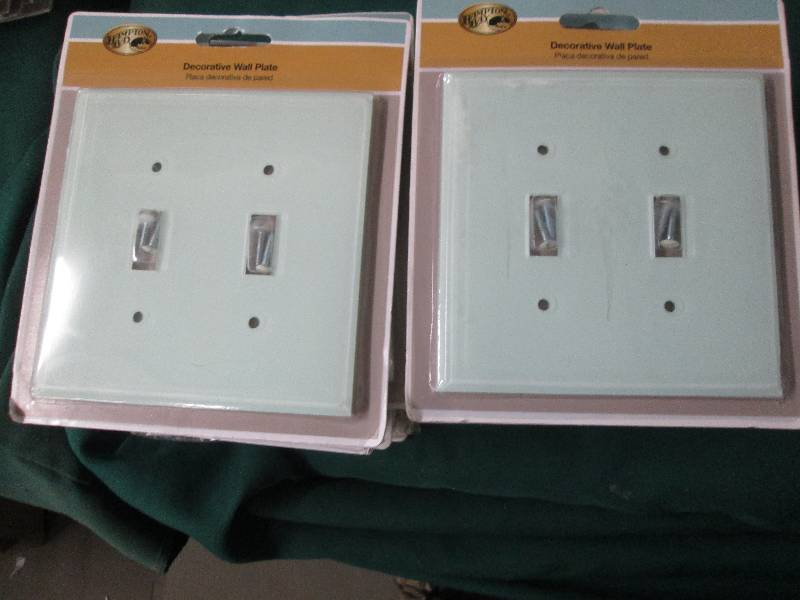 Lot of 24 Hampton Bay Acrylic Glass...