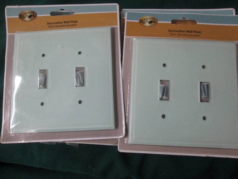 Lot of 24 Hampton Bay Acrylic Glass...