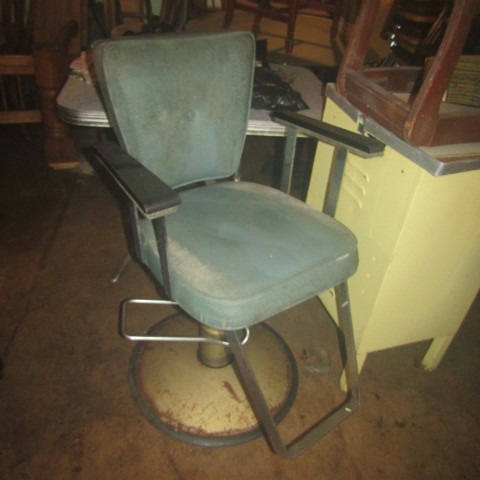 Beauty shop chair