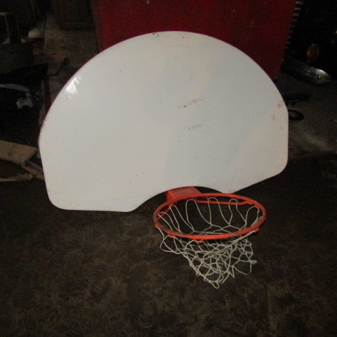 Basketball backboard