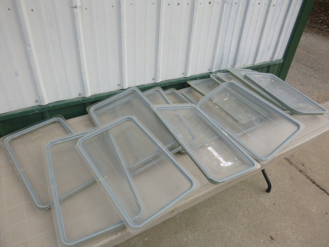 16 Food Tray Covers
