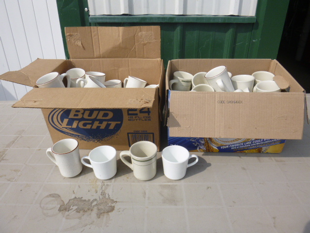2 Boxes of Coffee Cups