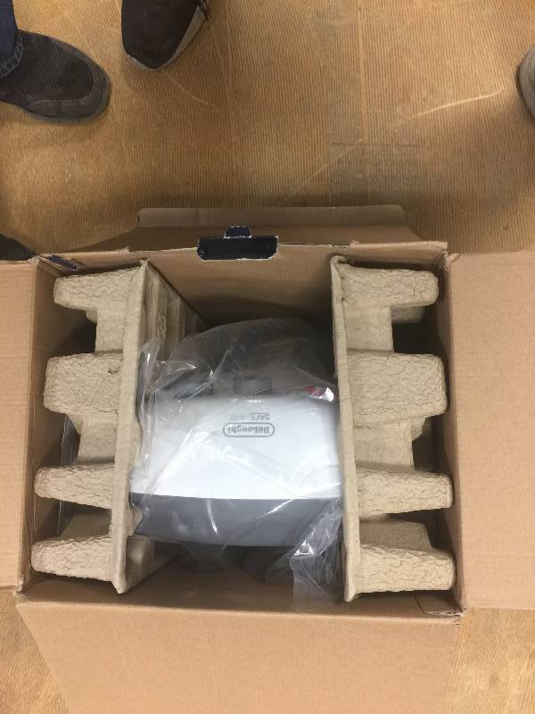 lot 53 image: DeLonghi 1,500-Watt Caldobagno Compact Heater with GFI Plug never used