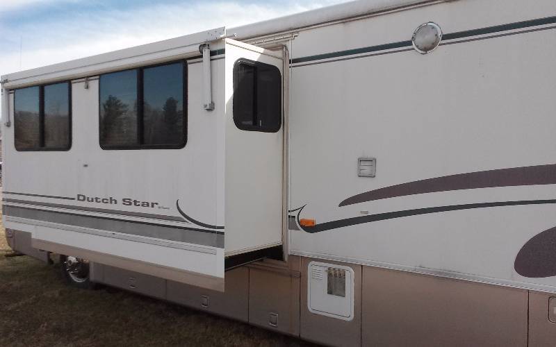 1998 Freightliner International Chasie Dutch Star, 39FT Motor Home, Runs Great Get ready to enjoy summer and go RVing