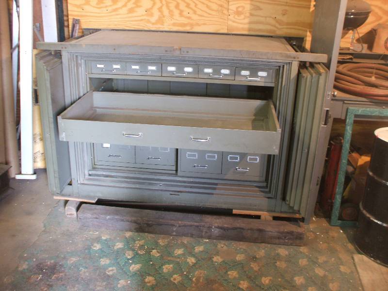 lot 103 image: VINTAGE BANK VAULT