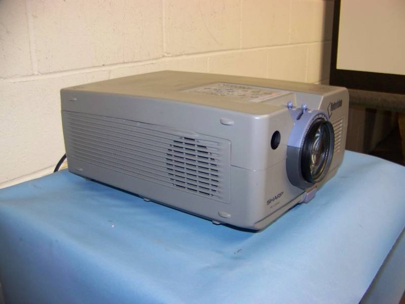 lot 13 image: Sharp, PG-C30XU, LCD Projector