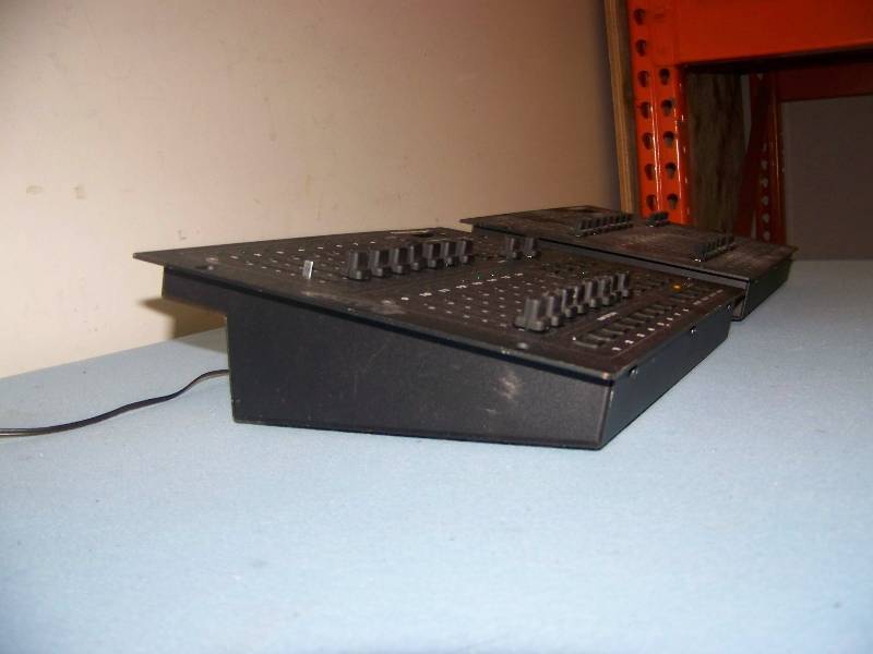 lot 37 image: (2) Ealetion Professional, Stage Setter 8, 8-Channel Dimmer Consoles