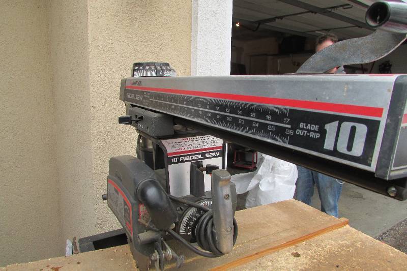 lot 4 image: Craftsman Radial Saw