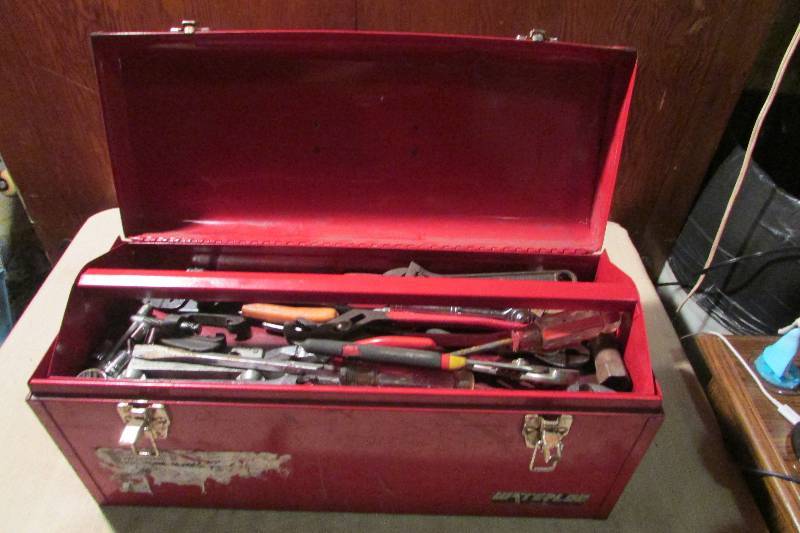 lot 14 image: Tool Box WTools