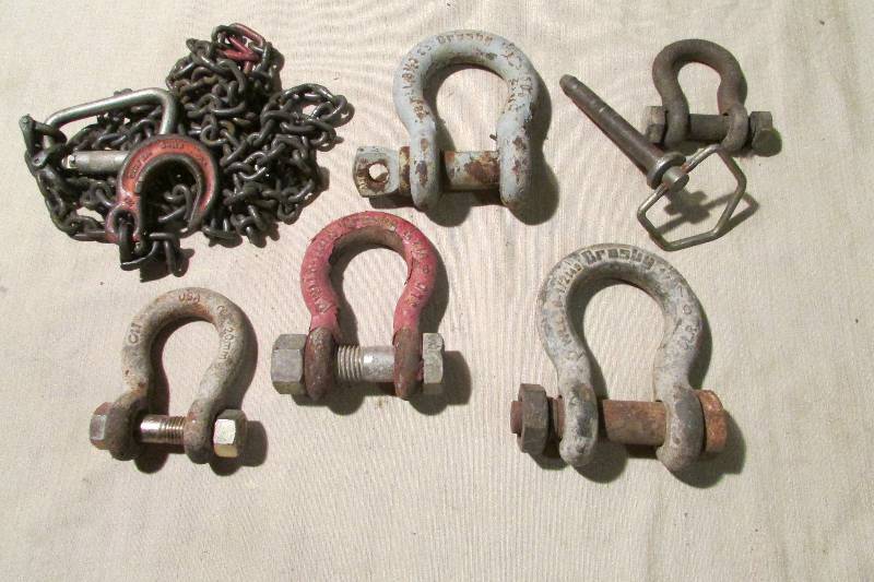 lot 17 image: Heavy Duty Anchor Shackles And Chain