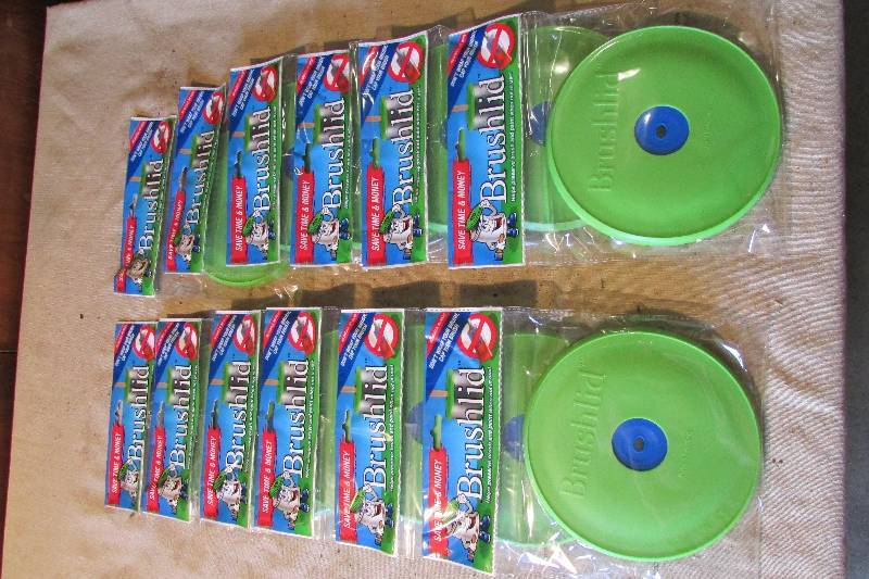 lot 41 image: Painting Supplies