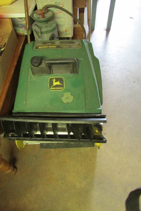 lot 56 image: John Deere 320