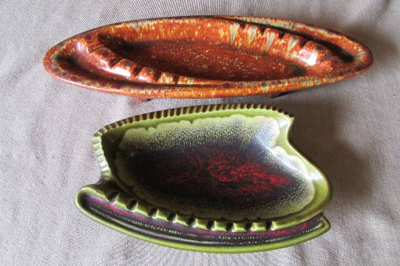 lot 59 image: Large Vintage Ashtrays