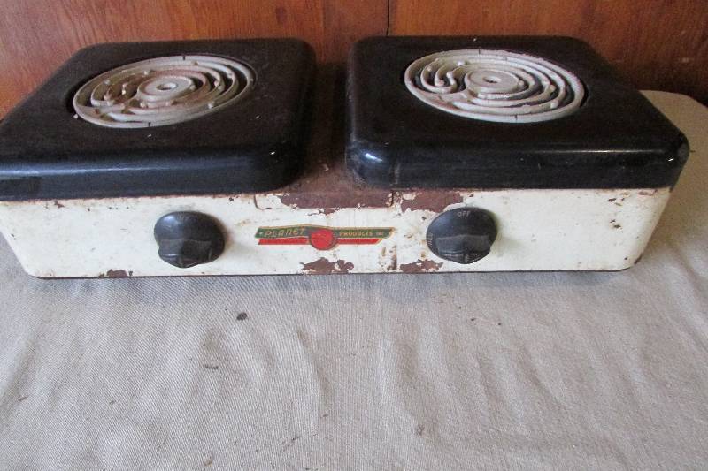 lot 63 image: Vintage Planet Products Hot Plate