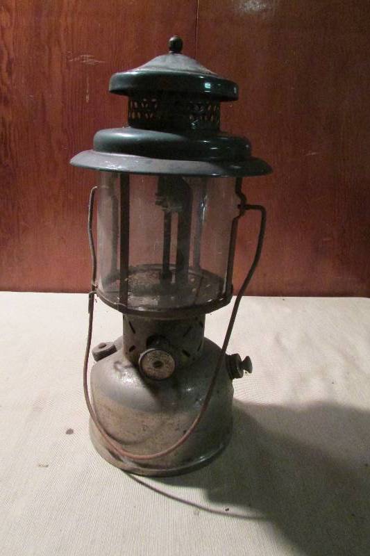 lot 67 image: Vintage Coleman Lantern