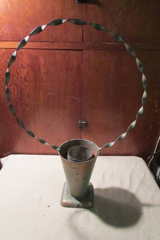 lot 68 image: Vintage Metal Planter