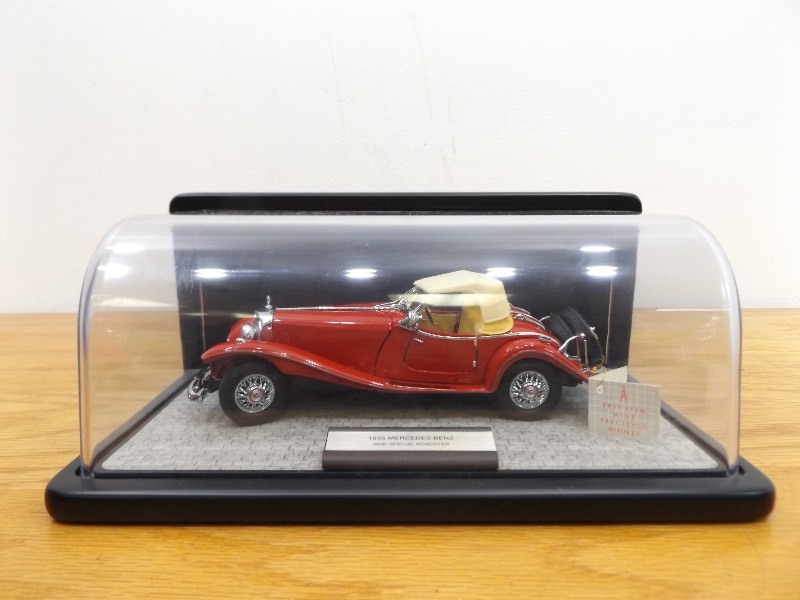 lot 12 image: 124 Franklin Mint 1935 Mercedes-Benz 500K Special Roadster