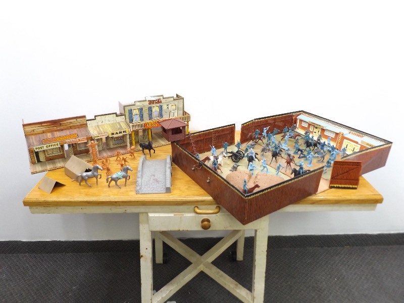 lot 22 image: Vintage Marx Cary-All Fort Apache Tin Play Set, and Marx Roy Rogers Mineral City