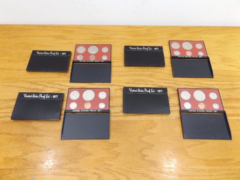 lot 29 image: 4 - 1977 US Proof Sets