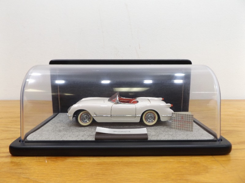 lot 24 image: 124 Franklin Mint 1953 Corvette