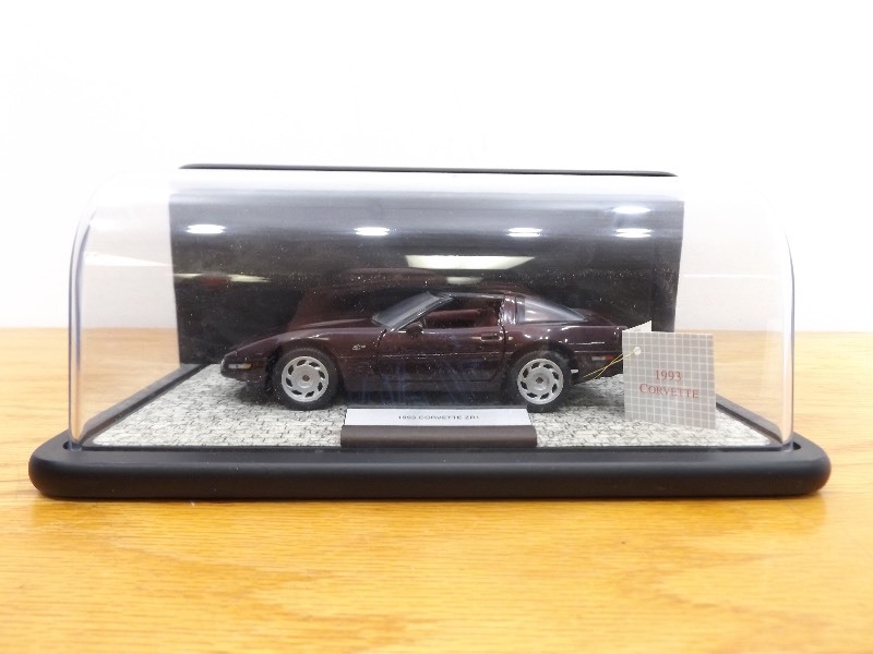 lot 31 image: 124 Franklin Mint 1993 Corvette ZR1