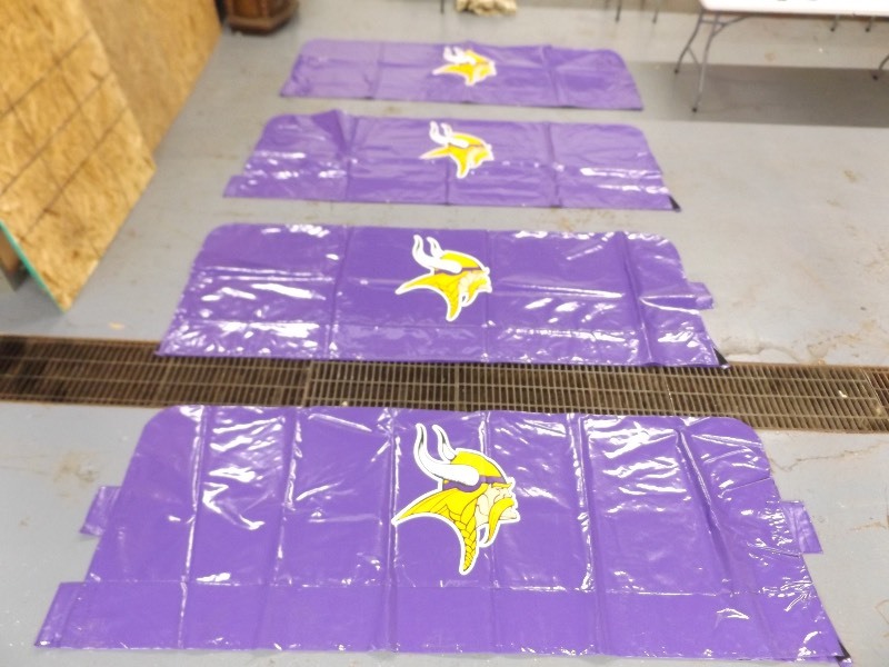 lot 43 image: 4 Large Vinyl Vikings Metrodome Banners