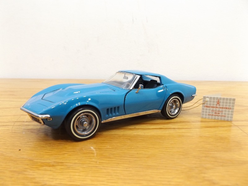 lot 44 image: 124 Franklin Mint 1968 Corvette