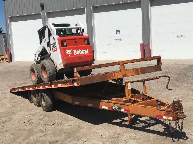 2000 Econ Tilt-Bed Equipment Trailer