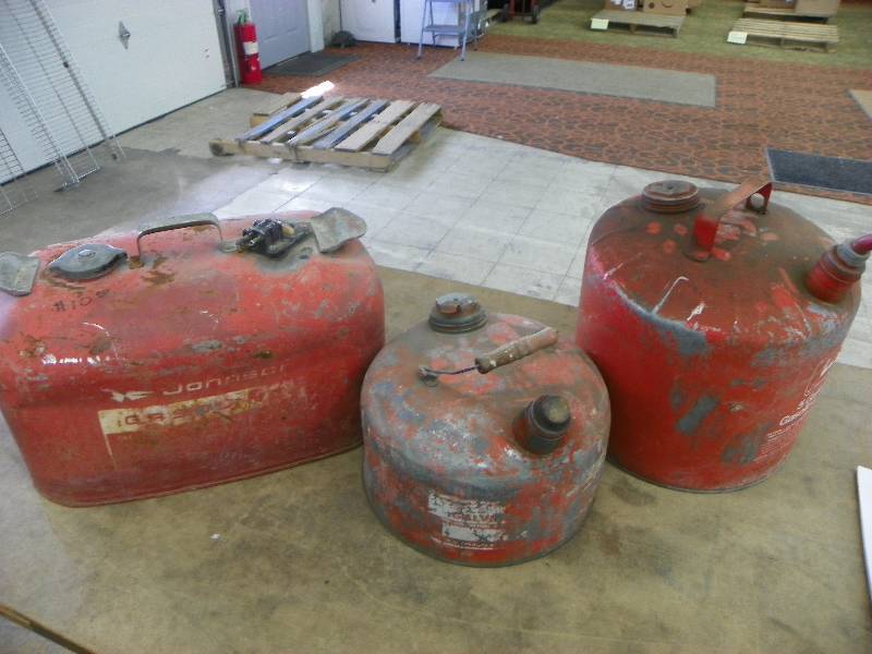 3 metal gas cans