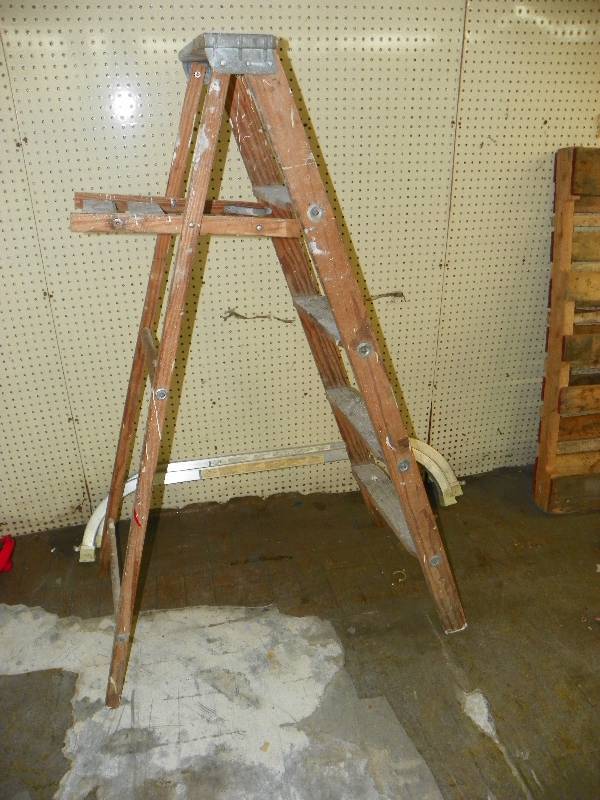 WOODEN A FRAME LADDER AND LADDER STABILIZERS