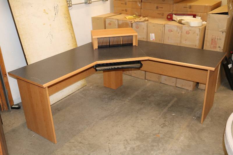 Corner Desk