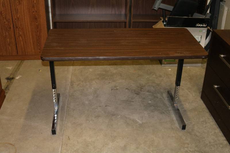 Table With Adjustable Legs