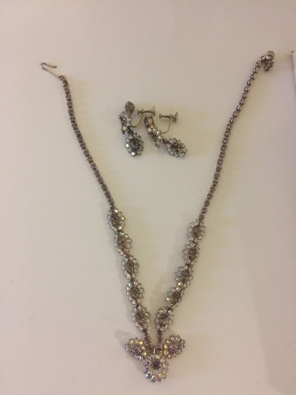 Vintage Jewelry Necklaces Earrings