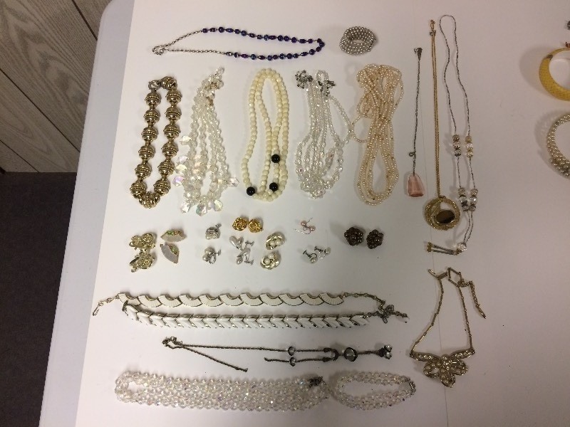 Vintage Jewelry Necklace Earrings Bracelets