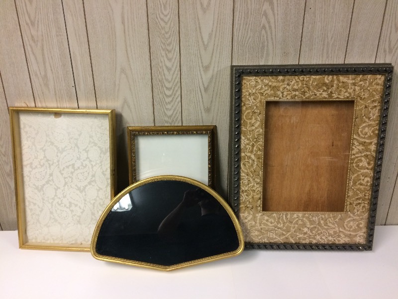 4 Memory Box Type Frames