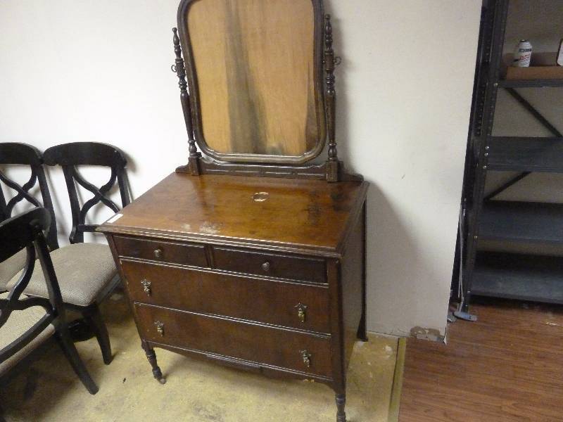 lot 301 image: Antique Dresser