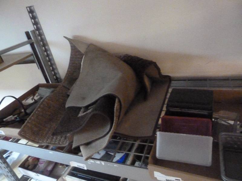 lot 310 image: Shelf Lot