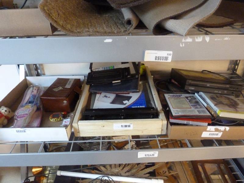 lot 311 image: Shelf Lot